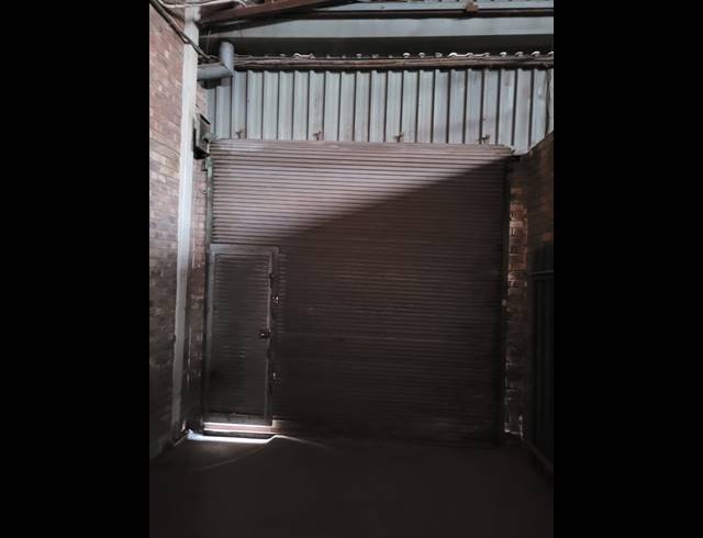 Warehouse property to rent in ANDERBOLT